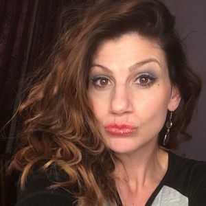 Meet your Posher, Davina